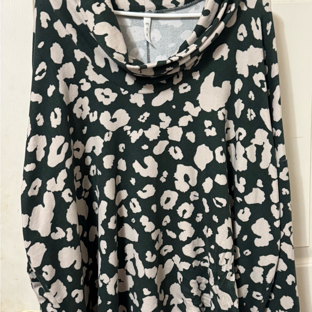 MTS Cowl Neck Sweater in Dark green  and Cream
